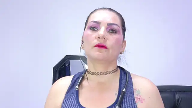 Scarlet Hiit online show from June 4, 4:07 am