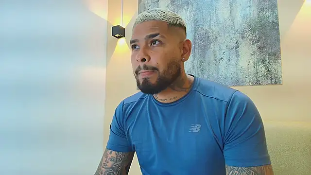 Snapshot of HANS_MORGAN2 chatting on March 26, 3:56 am HANS MORGAN2 online show from March 26, 3:56 am