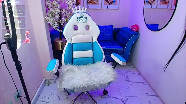 Kitty  meow online show from April 19, 12:37 pm