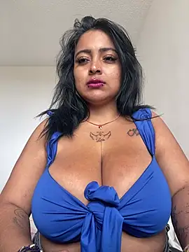 Snapshot of Sarah-917 chatting on July 13, 8:00 pm Sarah-917 online show from July 13, 8:00 pm