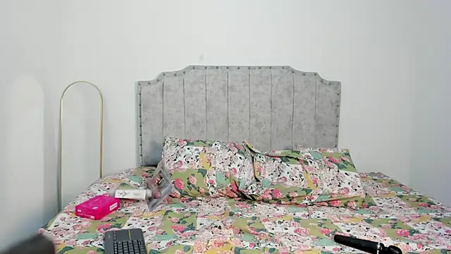 Snapshot of camila_borbon_ chatting on June 11, 12:36 pm camila borbon online show from June 11, 12:36 pm