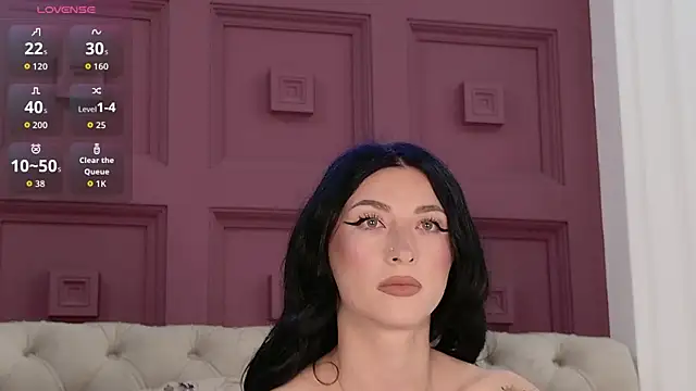 Snapshot of EllieJules chatting on May 30, 3:58 am EllieJules online show from May 30, 3:58 am