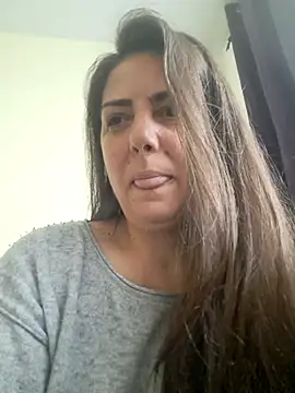 Arya Malone online show from April 22, 8:17 am