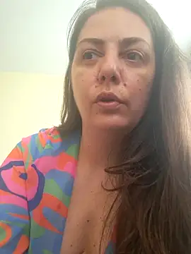 Snapshot of Arya_Malone chatting on May 26, 7:37 am Arya Malone online show from May 26, 7:37 am