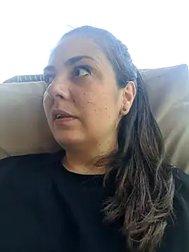 Snapshot of Arya_Malone chatting on June 6, 11:15 am Arya Malone online show from June 6, 11:15 am