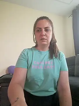 Snapshot of Arya_Malone chatting on June 12, 10:36 am Arya Malone online show from June 12, 10:36 am