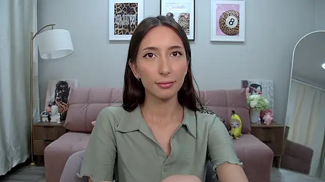 DanaRoges online show from June 22, 6:05 pm
