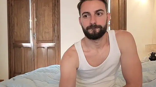 AmicisegretiITA online show from May 1, 12:21 pm