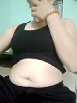 Snapshot of Phuongmyy chatting on May 14, 12:12 pm Phuongmyy online show from May 14, 12:12 pm