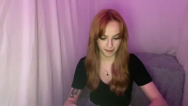EvaKapnist online show from April 30, 8:57 pm