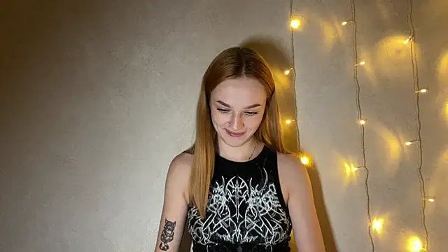 Snapshot of EvaKapnist chatting on June 8, 7:25 pm EvaKapnist online show from June 8, 7:25 pm