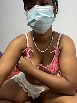 honeyi babe online show from June 18, 3:38 pm
