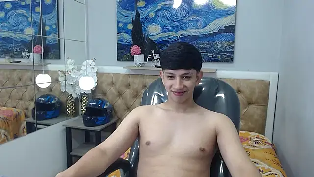 Snapshot of AdrianFranko chatting on May 22, 1:50 pm AdrianFranko online show from May 22, 1:50 pm