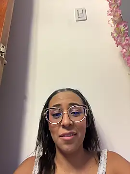 PriscilaCooper online show from April 3, 1:31 pm