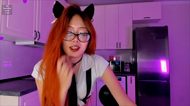 Snapshot of asian_loverpop chatting on May 20, 4:18 am asian loverpop online show from May 20, 4:18 am