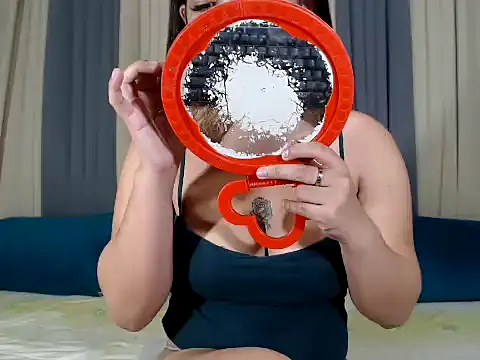 Snapshot of trexwildcum chatting on April 21, 12:00 pm trexwildcum online show from April 21, 12:00 pm