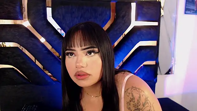 sweetbloomcs online show from August 5, 9:28 pm