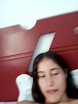 Bella Goddess  online show from April 16, 9:39 pm