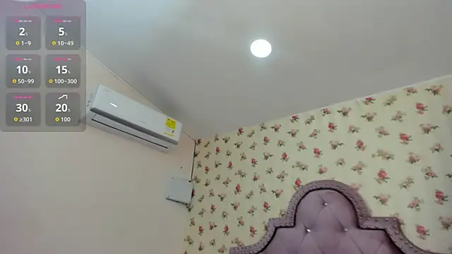 crystal watson0 online show from June 1, 1:46 pm