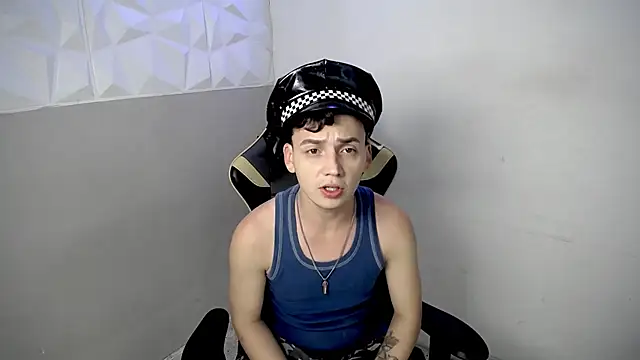 Mathias twinkk online show from June 1, 3:41 am