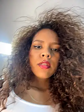 Snapshot of CurlyOopsieXXX chatting on July 15, 2:39 am CurlyOopsieXXX online show from July 15, 2:39 am