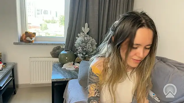 Zero  Calories  online show from June 14, 8:49 am