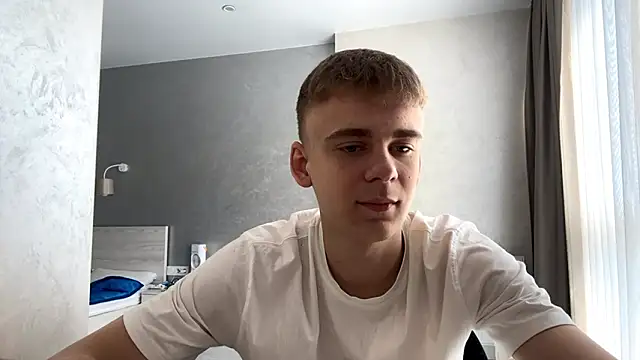 Snapshot of SoloFury chatting on March 22, 9:23 am SoloFury online show from March 22, 9:23 am