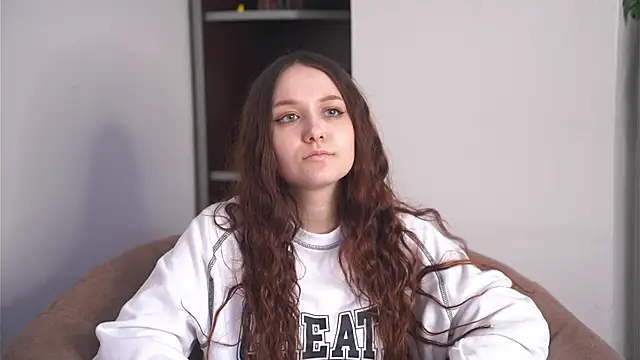 Snapshot of LonnaPariser chatting on March 23, 11:14 am LonnaPariser online show from March 23, 11:14 am