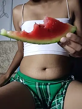 Snapshot of hot_cute_girl19 chatting on May 19, 7:42 pm hot cute girl19 online show from May 19, 7:42 pm