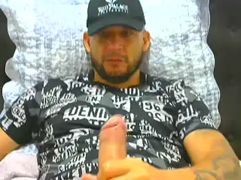Snapshot of altenori chatting on July 18, 2:10 pm altenori online show from July 18, 2:10 pm