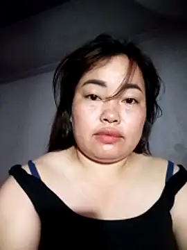 Snapshot of -Tiduta- chatting on April 15, 8:09 pm -Tiduta- online show from April 15, 8:09 pm