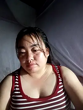 Snapshot of -Tiduta- chatting on May 11, 6:05 pm -Tiduta- online show from May 11, 6:05 pm