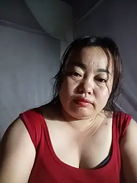 Snapshot of -Tiduta- chatting on May 12, 6:49 pm -Tiduta- online show from May 12, 6:49 pm