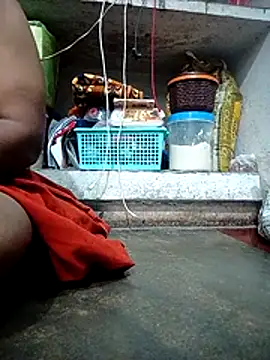 hottsexyy online show from May 14, 6:31 am