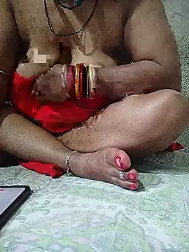 hottsexyy online show from May 18, 4:07 am