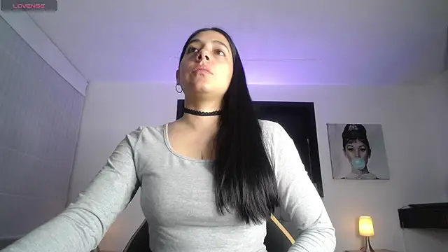 Snapshot of Melannyy_V chatting on May 30, 11:51 am Melannyy V online show from May 30, 11:51 am