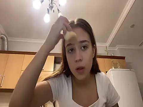 LinRamlall online show from March 18, 5:27 pm