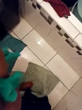 AdamwithEve online show from April 2, 11:13 pm