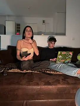 Snapshot of YoungFrench75 chatting on March 21, 8:56 pm YoungFrench75 online show from March 21, 8:56 pm