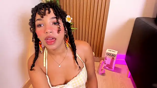 JazmyXXX online show from June 20, 8:33 pm