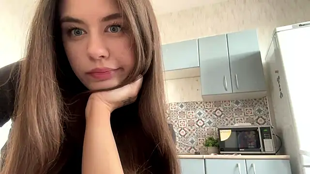 LypsiXo online show from April 24, 1:02 pm