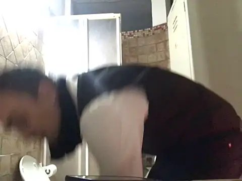 Snapshot of saber910 chatting on March 22, 10:35 pm saber910 online show from March 22, 10:35 pm