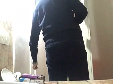 Snapshot of saber910 chatting on March 26, 9:53 pm saber910 online show from March 26, 9:53 pm