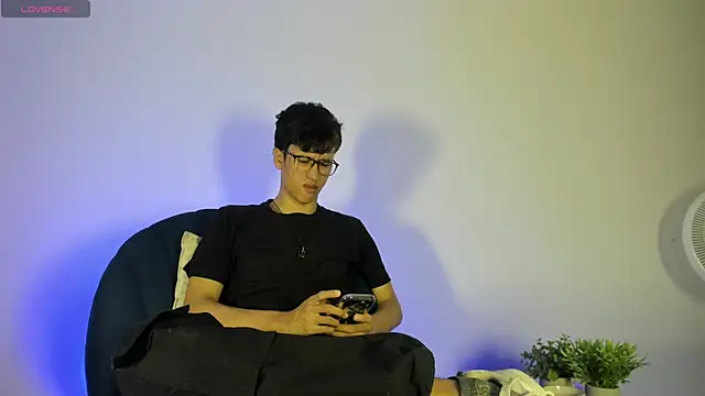 Snapshot of jhonny_morrone chatting on March 31, 3:19 am jhonny morrone online show from March 31, 3:19 am