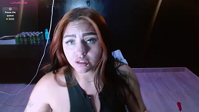 Snapshot of Miley_Clarck chatting on May 29, 7:45 pm Miley Clarck online show from May 29, 7:45 pm