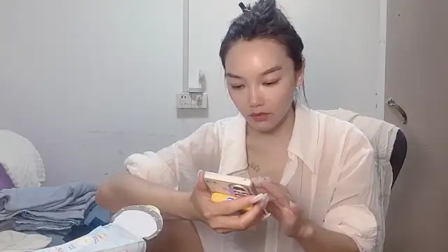 Snapshot of leilei998 chatting on June 1, 9:11 am leilei998 online show from June 1, 9:11 am