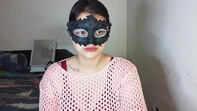 Punjabi baddie  online show from May 6, 5:18 pm
