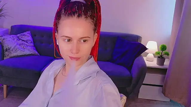 Snapshot of Lover_Daisy_ chatting on June 13, 6:00 am Lover Daisy online show from June 13, 6:00 am