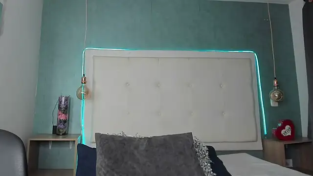 Snapshot of mia_gomez7 chatting on June 15, 1:46 pm mia gomez7 online show from June 15, 1:46 pm
