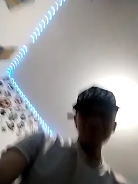 Snapshot of sunin444 chatting on March 27, 8:19 pm sunin444 online show from March 27, 8:19 pm